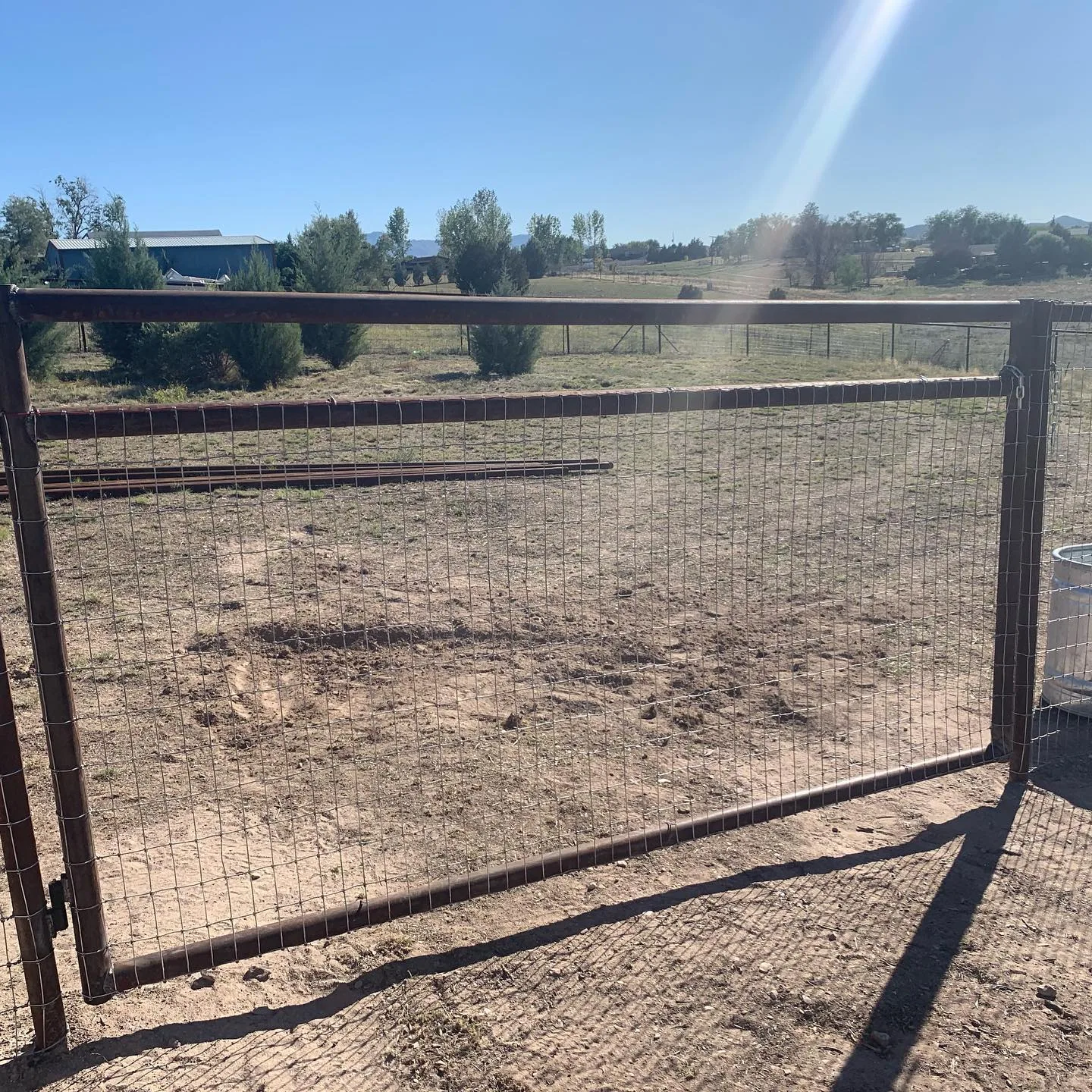 No-Climb Horse Fence for horse raising